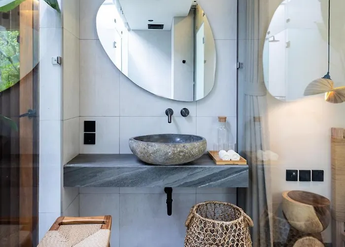 New 6br Luxury Estate I Butler I Jacuzzi I Breakfast I In The Pererenan ヴィラ チャングー