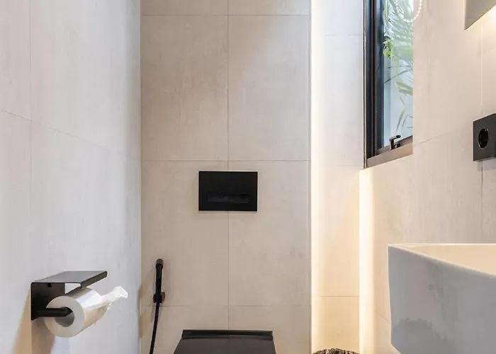 New 6br Luxury Estate I Butler I Jacuzzi I Breakfast I In The Pererenan 别墅